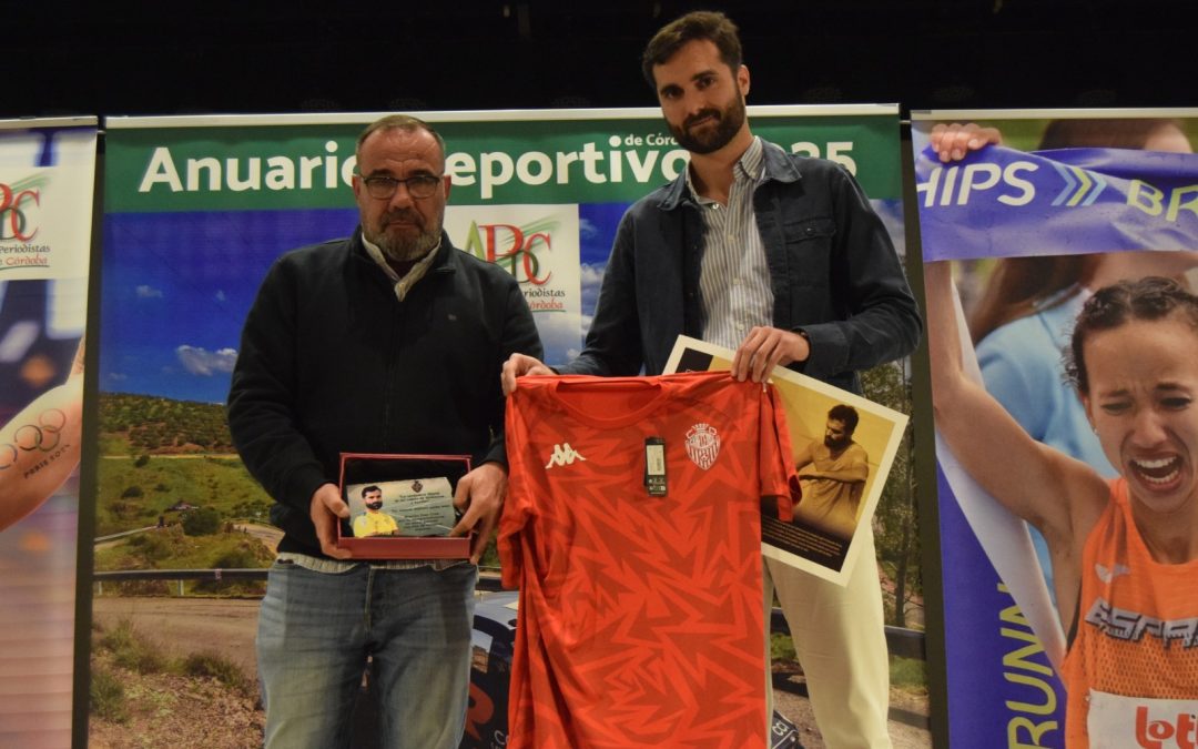 Fran Cruz recibe un reconocimiento en la GAPD