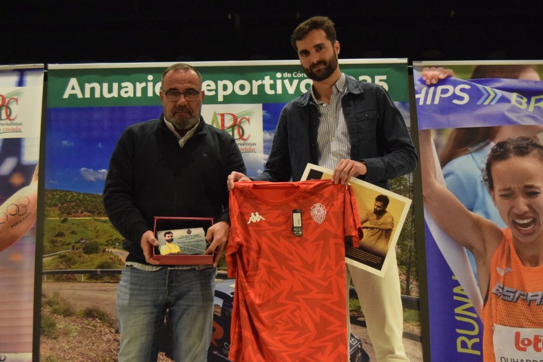 Fran Cruz recibe un reconocimiento en la GAPD